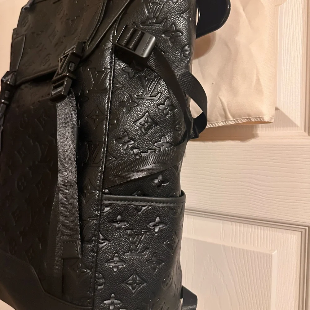 Louis Vuitton Monogram Black Leather Getaway Backpack - Picture 3 of 12